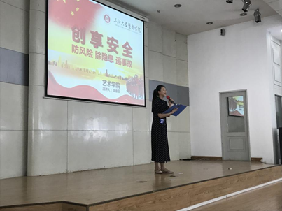 B92856AEFD4FECC2F7B3E79090DA9979